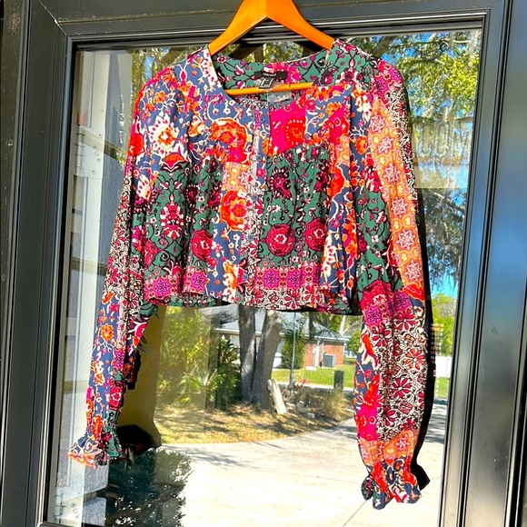 Forever 21 Patchwork Colorful Women's Bohemian CropTop NWT - Picture 5 of 8